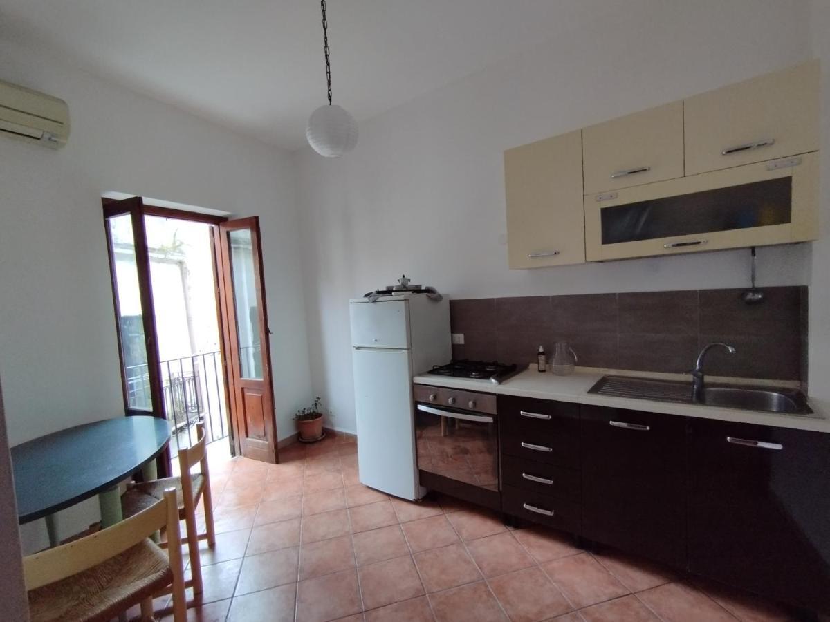 Apartment By The Market Palermo Buitenkant foto